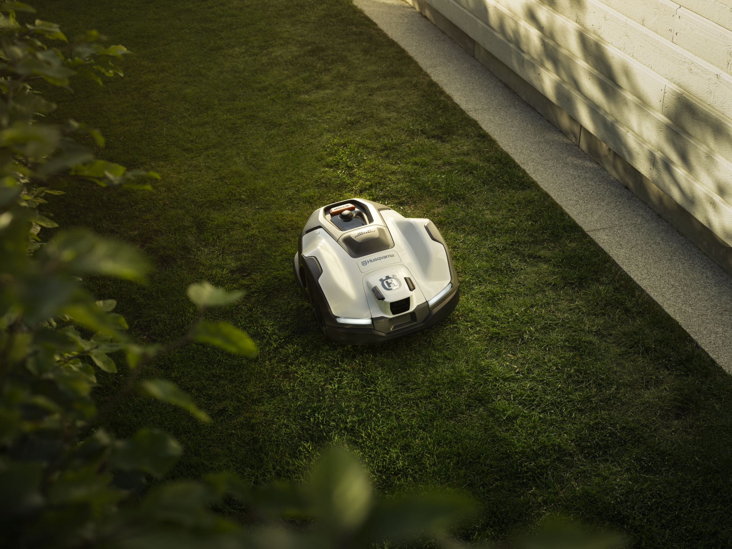 ROBOT DE TUNS GAZON Husqvarna, Automower® 410VE NERA-1500mp - imagine 5